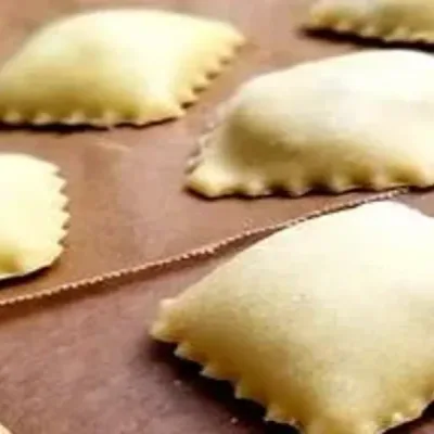 RAVIOLI WITH SPINACH